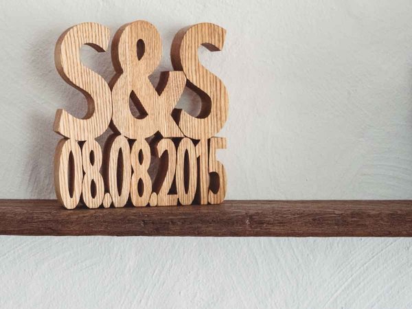 Save the Date! Holz Buchstaben und Datum zur Hochzeit oder Jubiläum